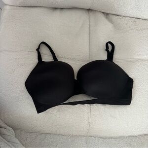 Victoria’s Secret Elegant Black Women's Padded Push Up Bra 38DDD Triple D